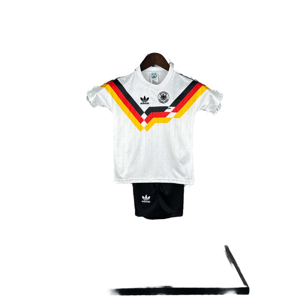 Germany Home Kit 1990